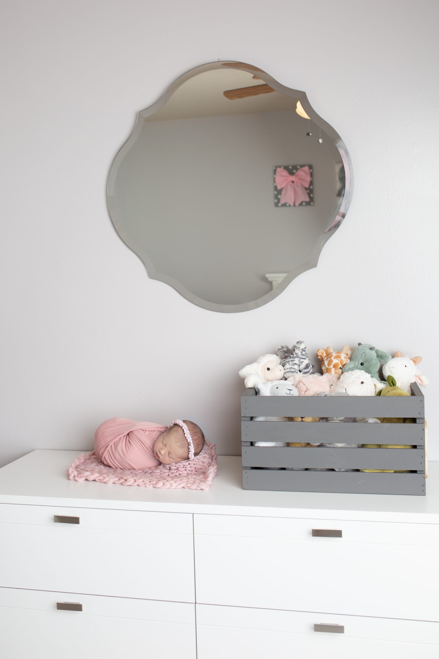 newborn photoshoot nursery