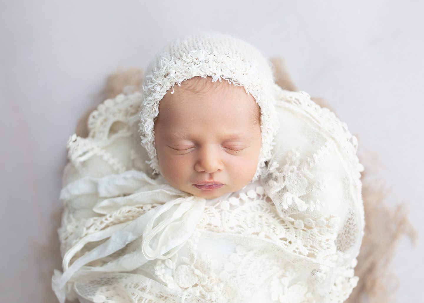 newborn photoshoot lace