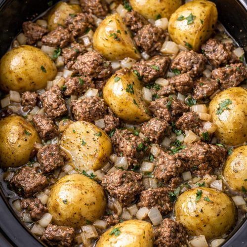 Garlic butter beef and potatoes