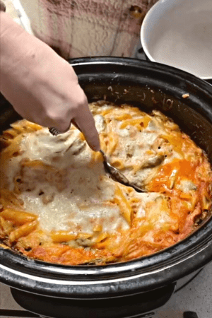 Cheesy Crockpot Penne Pasta (Gluten-Free Option)