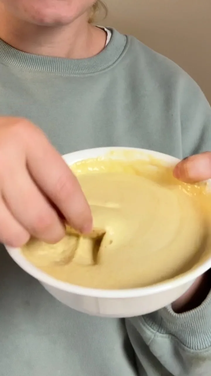 Healthy Cottage Cheese Queso